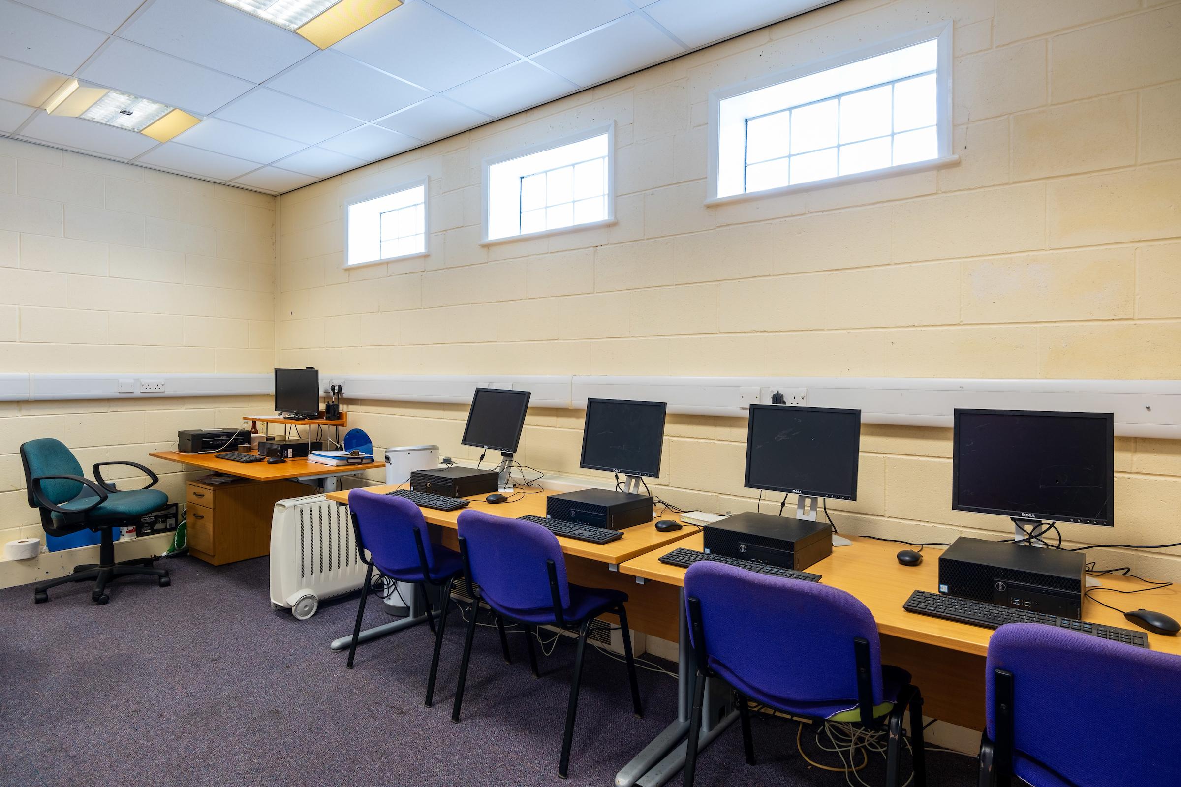 A photograph taken of the Eastmount IT suite